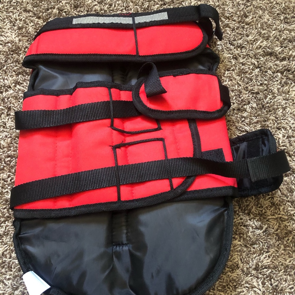 Brand New Dog Lifejacket - Picture 5 of 5